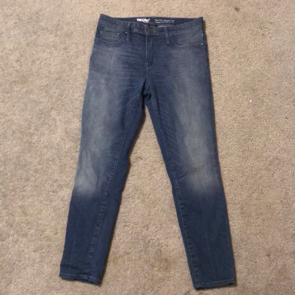 blue mossimo jeans.